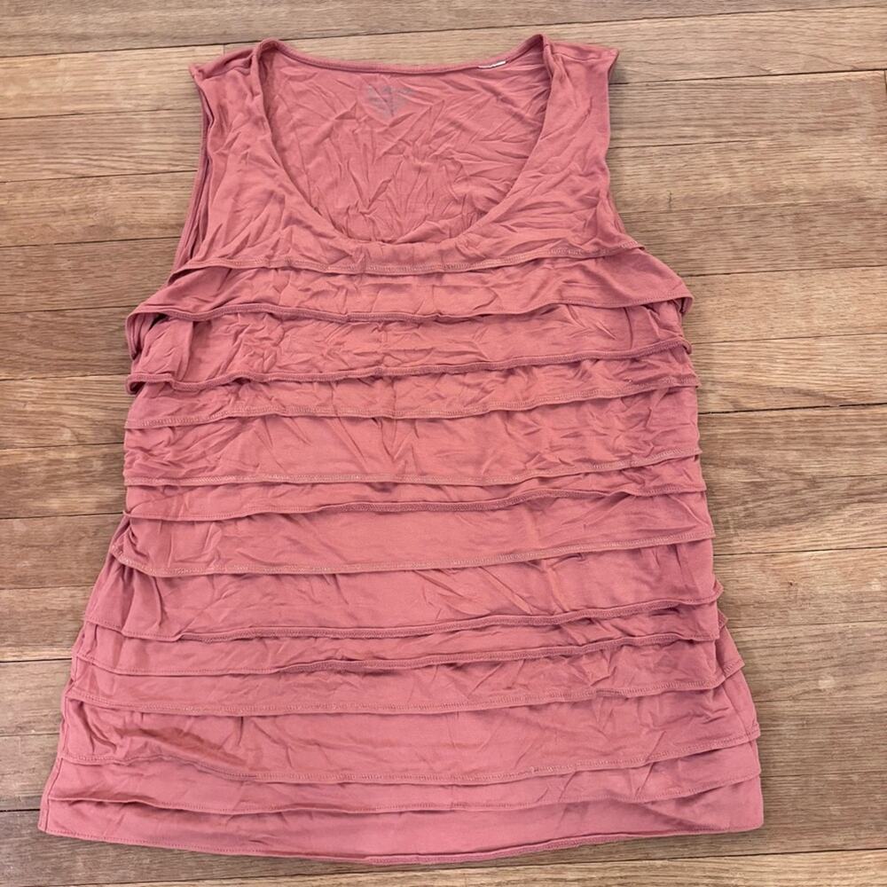 Chico's Tiered Ruffle Tank Top Dusty Rose Pink Gold Accents - Size 3 (XL)
 b5